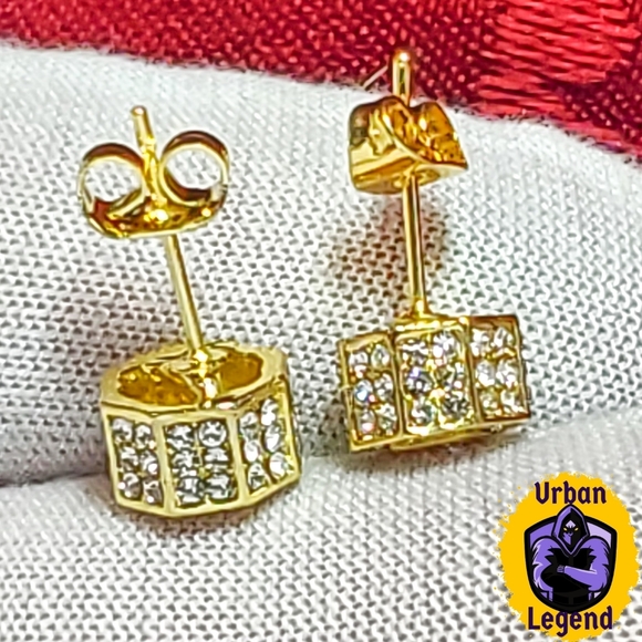 *NEW!* 14K Gold Mens Micropave Earrings - Picture 4 of 8